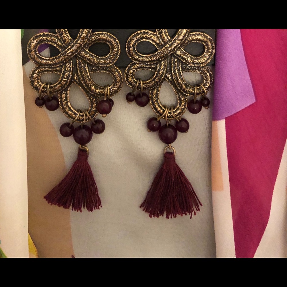 Babe vintage goldwash tone tassel 4” earrings